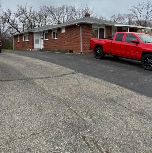 3849 Meadow Ln, Darbydale, OH 43123-2215