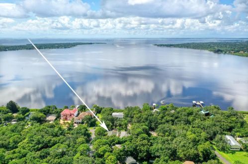 3774 Shore Blvd, Oldsmar, FL 34677-5675