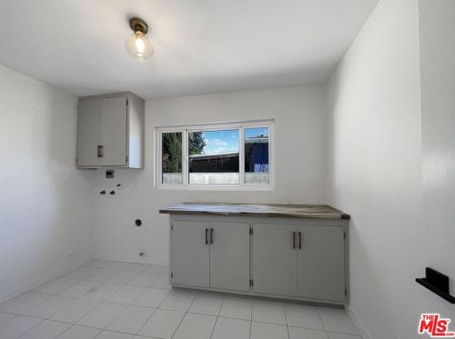 8050 Cherrystone Ave, Van Nuys CA  91402-5415 exterior