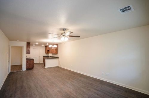 1008 Arlington Ave, Fort Worth, TX 76104-6038