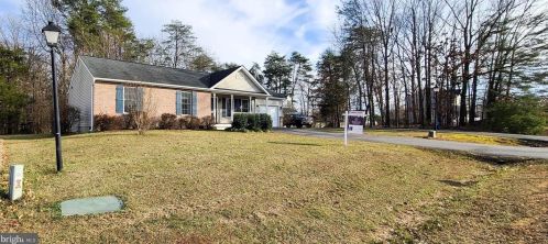 12007 Falcon Ridge Dr, Fredericksburg VA  22407-7347 exterior