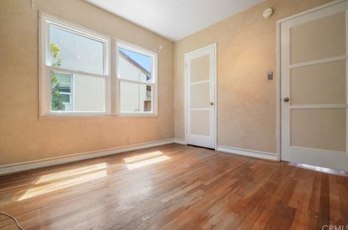 4755 Hayter Ave, Lakewood CA  90712-3508 exterior