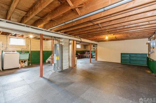 243 Oakland Ave, South Plainfield NJ  07080-4040 exterior