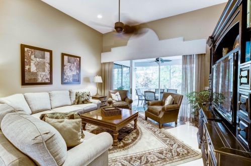 305 Eagleton Estate Dr, West Palm Beach, FL 33418-8455
