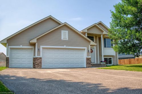 1235 18th Ave, Spectacle Lake MN  55008-3766 exterior