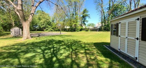 7 Bedle Rd, Hazlet NJ  07730-1209 exterior