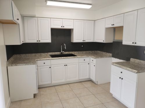 952 Belmont Dr, West Palm Beach, FL 33415-3606