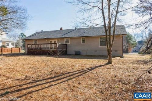 543 Jefferson Dr, Bybee VA  22963-3212 exterior