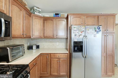 30 Centre Ct, Red Lion PA  17356-8949 exterior