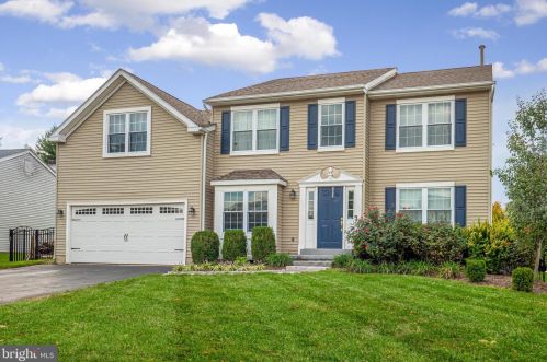 1030 Bayberry Ln, Collegeville, PA 19426-3242