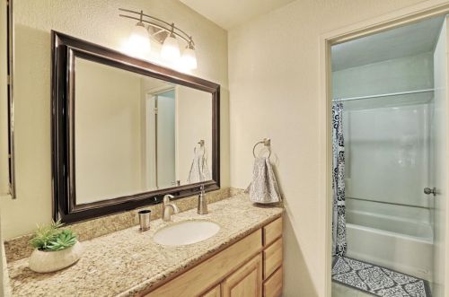 5272 Makati Cir, San Jose CA  95123-6238 exterior