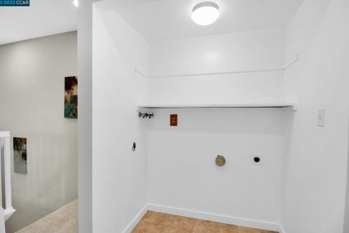 2474 Belvedere Ave, San Leandro CA  94577-6543 exterior