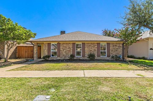 422 Winding Brook Ln, Richardson, TX 75081-5547