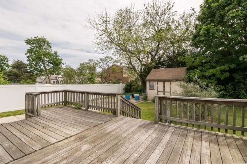 95 Ferndale Blvd, Islip Manor NY  11751-2821 exterior