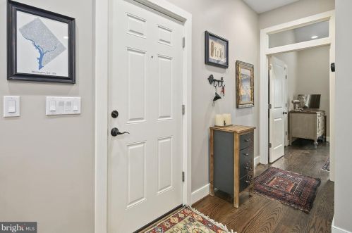 4005 7th St, Washington, DC 20017-1926