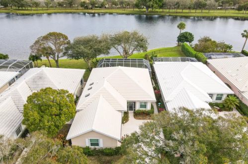 1021 Bedford Ave, West Palm Beach, FL 33403-1122