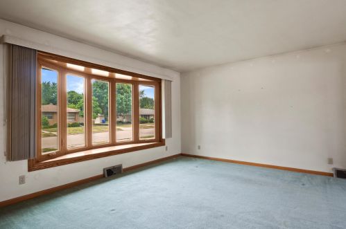 2541 80 Pl, Kenosha WI 53142-4533 exterior