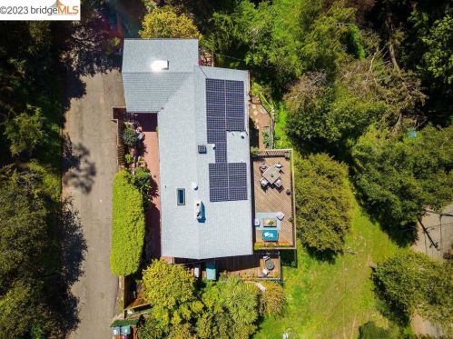 51 Chelton Ln, Oakland CA  94611-2514 exterior