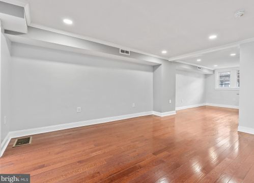 6634 Guyer Ave, Philadelphia PA  19142-2603 exterior