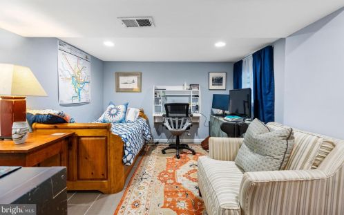 507 Lamont St, Washington DC  20010-2516 exterior