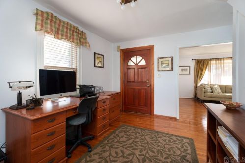 162 Prigmore St, East Brunswick NJ  08816-3176 exterior