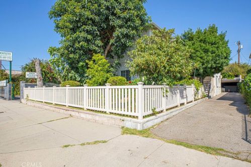 12433 Riverside Dr, North Hollywood, CA 91607-3564