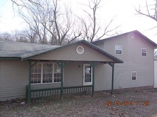 1936 Garfield Ave, Lowell, KS 66713-2249