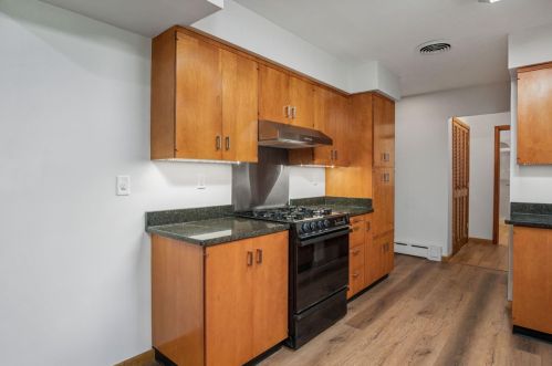 744 Williams Dr, Crown Point IN  46307-4822 exterior