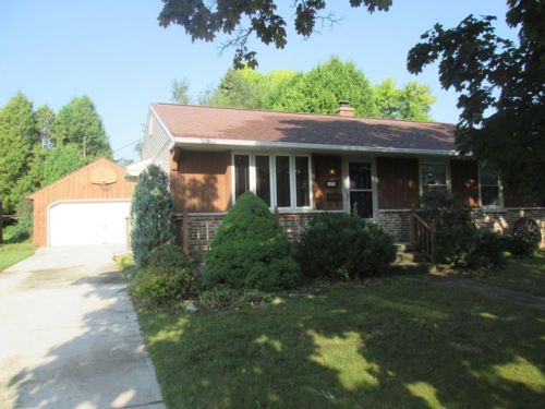 1408 5 St, Manitowoc WI  54220-2008 exterior