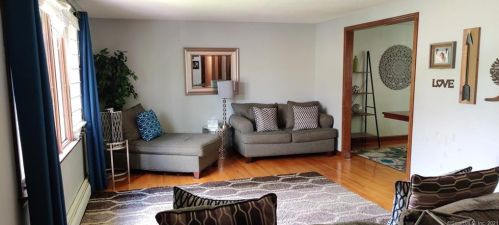 45 Trent Dr, Windsor, CT 06095-2339