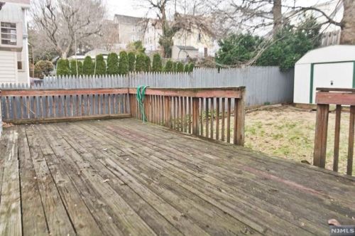 10 Dewey St, Outwater NJ  07026-2710 exterior