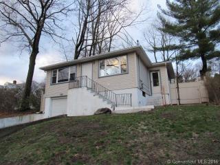 829 Meriden Rd, Waterbury, CT 06705-2433