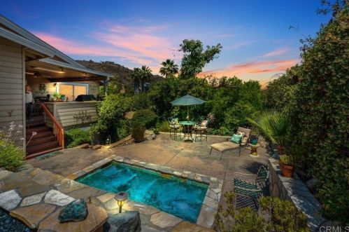 11712 Walnut Rd, Lakeside CA  92040-5625 exterior