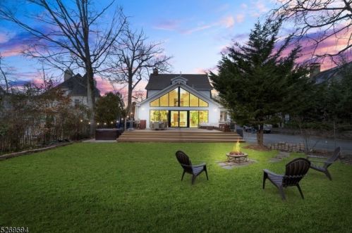 303 Nutley Ave, Nutley, NJ 07110-2435