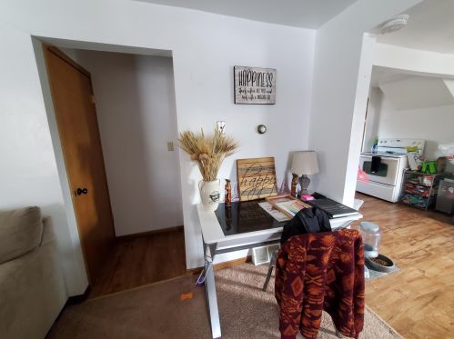 731 7 Ave, Pipestone MN 56164-2042 exterior