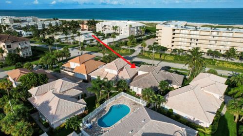 1481 Ocean Dr, Vero Beach, FL 32963-5223