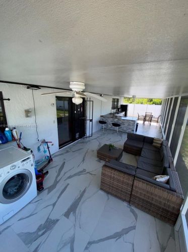 3616 8th St, Lehigh Acres, FL 33976-2419