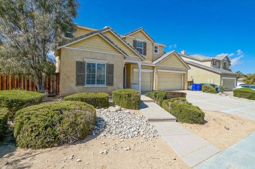10968 Mesa Linda St, Victorville, CA 92392-4803