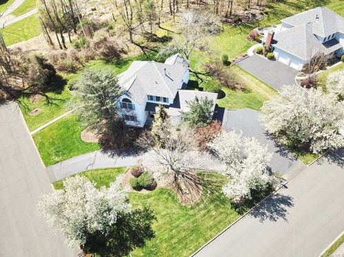 21 Reginald Dr, Congers, NY 10920-2160