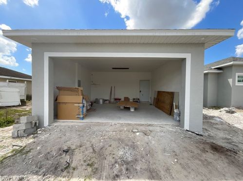 4605 Connie Ave, Lehigh Acres, FL 33971-5782