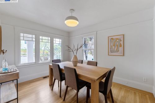 3441 Coolidge Ave, Oakland, CA 94602-3201