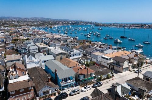 110 Apolena Ave, Newport Beach, CA 92662-1214