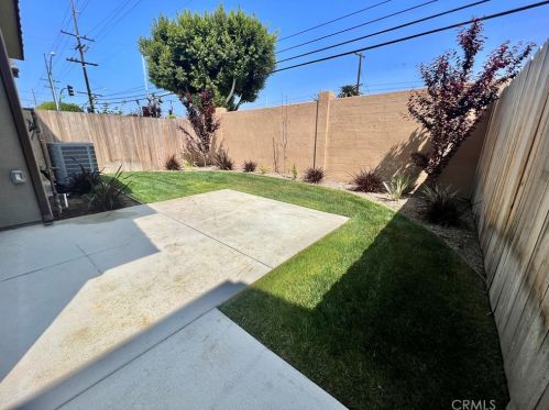 1398 Compton Ave, Compton, CA 90220-0018