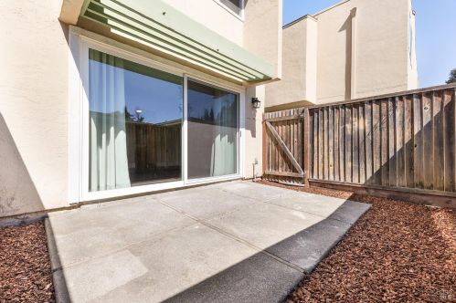 3036 Yulupa Ave, Santa Rosa CA  95405-8648 exterior