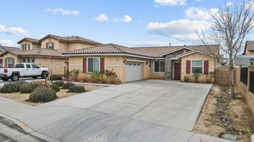 2054 Jenner St, Lancaster, CA 93535-1178
