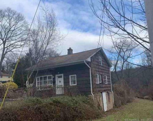 101 Colony St, Ansonia, CT 06401-1405