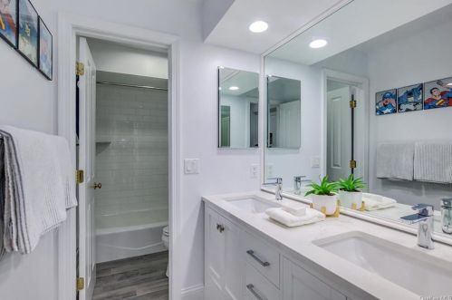 10 Reynal Xing, Scarsdale NY  10583-7414 exterior