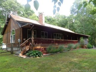 24 Goose Ln, Coventry, CT 06238-1213