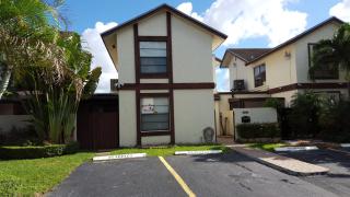 9954 5th Ln, Miami, FL 33172-4004