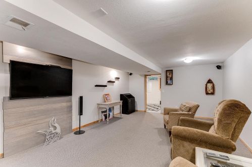 405 21st Ave, South Saint Paul MN  55075-1705 exterior